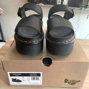 DR. MARTENS Voss Quad Leather Strap Womens Platform Sandals size 8